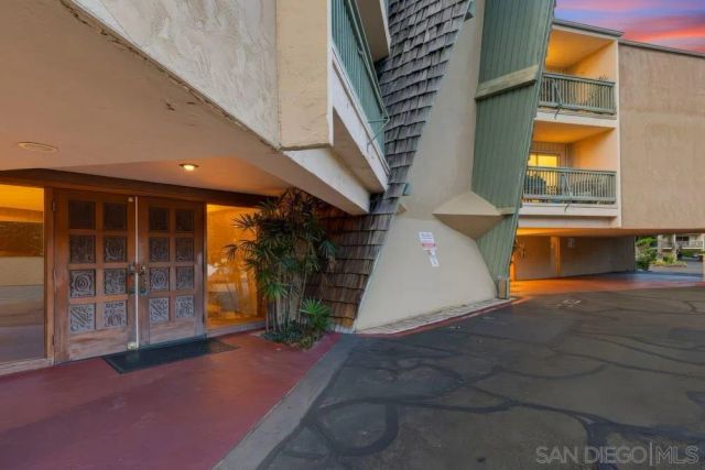 4444 W Point Loma 98, San Diego, CA 92107
