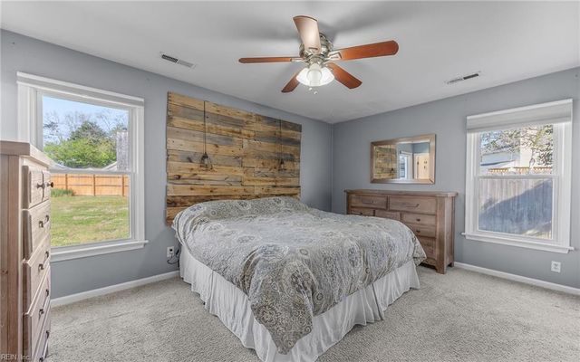 1133 Lowland Cottage LN, Virginia Beach, VA 23454