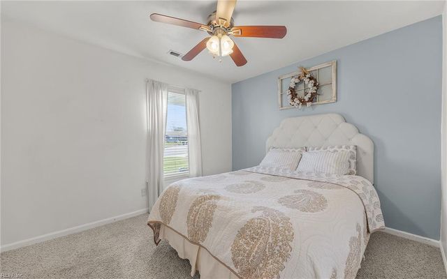 1133 Lowland Cottage LN, Virginia Beach, VA 23454