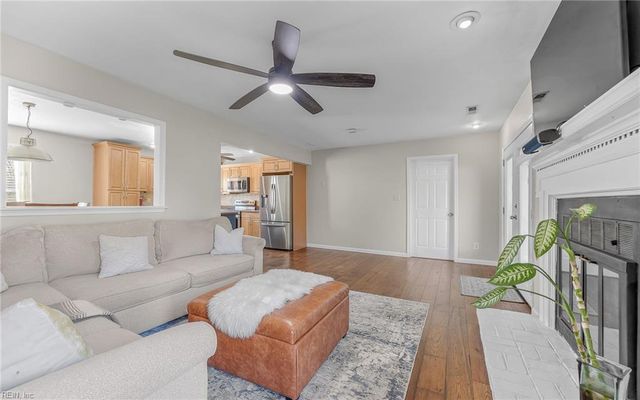 1133 Lowland Cottage LN, Virginia Beach, VA 23454