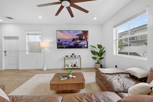 826 SE 17th Street, Homestead, FL 33034