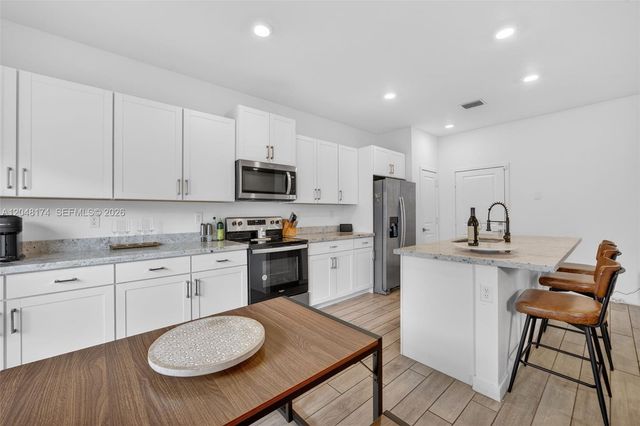826 SE 17th Street, Homestead, FL 33034