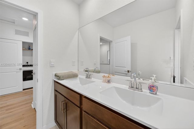 826 SE 17th Street, Homestead, FL 33034