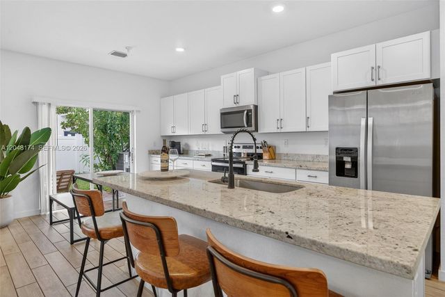 826 SE 17th Street, Homestead, FL 33034