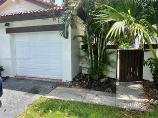 17843 NW 63rd Ct FRONT 0, Hialeah, FL 33015