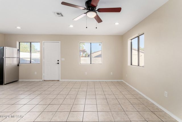 548 S Country Club Road, Tucson, AZ 85716