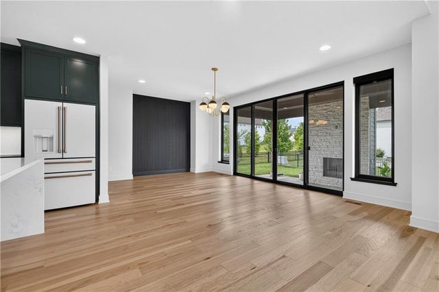 12318 W 169th Terrace, Overland Park, KS 66221