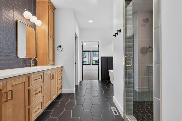 12318 W 169th Terrace, Overland Park, KS 66221