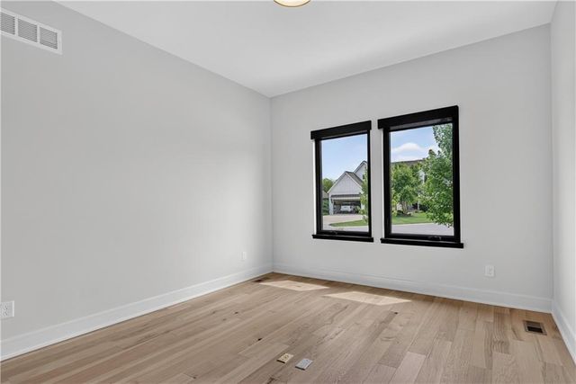 12318 W 169th Terrace, Overland Park, KS 66221