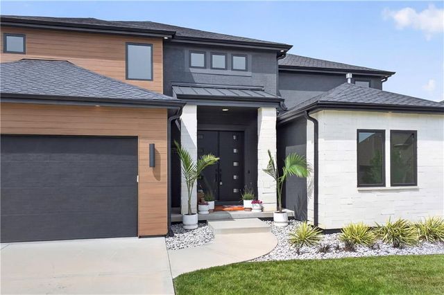 12318 W 169th Terrace, Overland Park, KS 66221