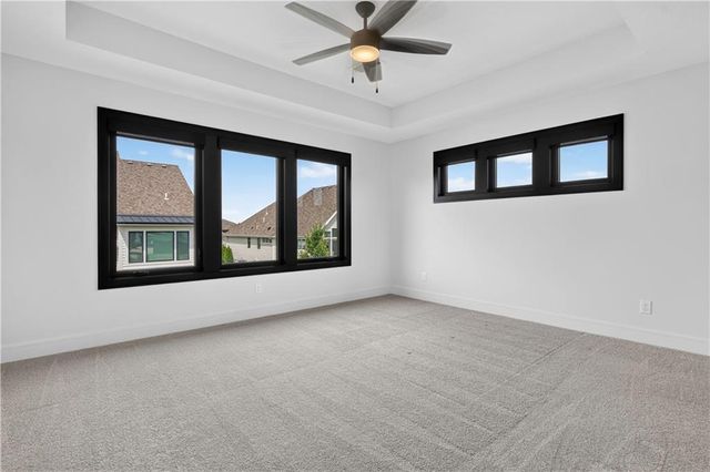 12318 W 169th Terrace, Overland Park, KS 66221