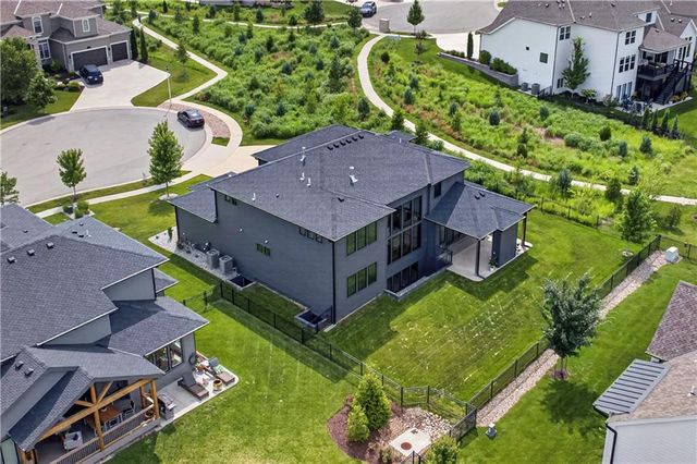 12318 W 169th Terrace, Overland Park, KS 66221