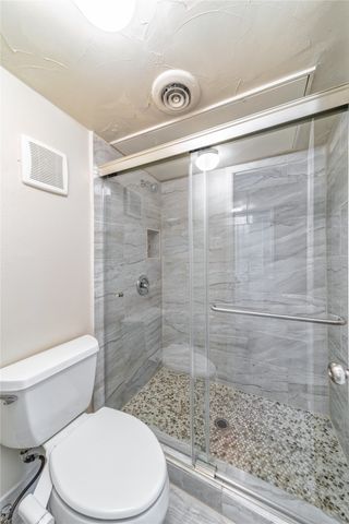 2719 Creek Wood Court, Carrollton, TX 75006