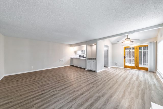 2719 Creek Wood Court, Carrollton, TX 75006