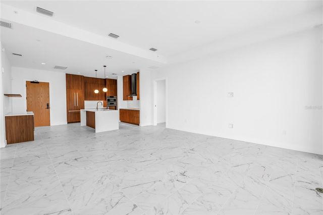 777 3RD AVENUE N 1704, St Petersburg, FL 33701