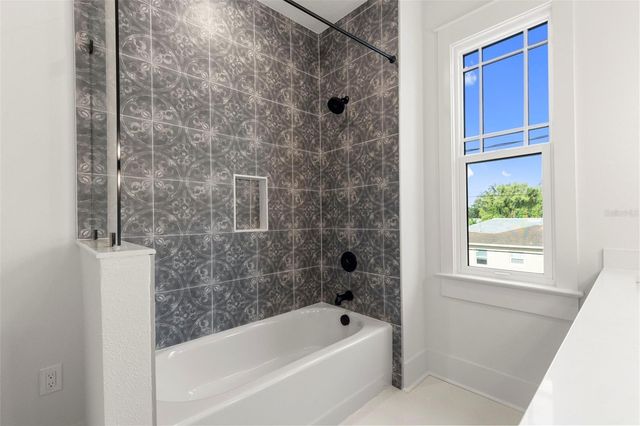 1224 E CHELSEA STREET, Tampa, FL 33603