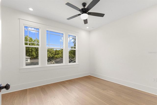 1224 E CHELSEA STREET, Tampa, FL 33603