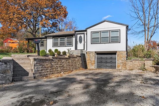 3520 Longwood Avenue, Kansas City, KS 66104