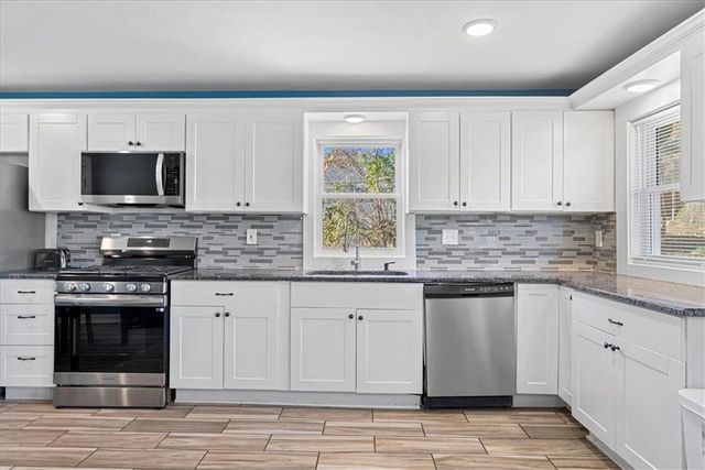 3520 Longwood Avenue, Kansas City, KS 66104