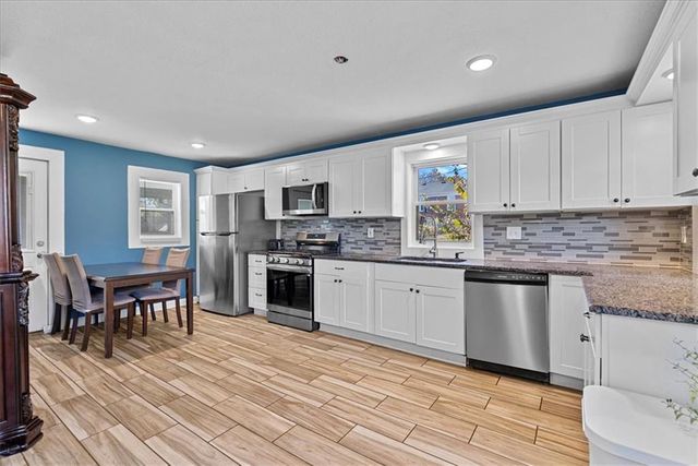 3520 Longwood Avenue, Kansas City, KS 66104