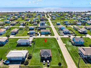 16534 John Davis, Jamaica Beach, TX 77554