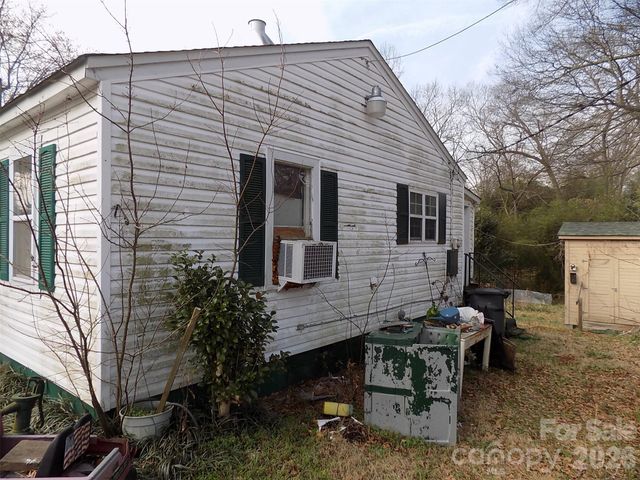 415 S Maple Street S, Dallas, NC 28034