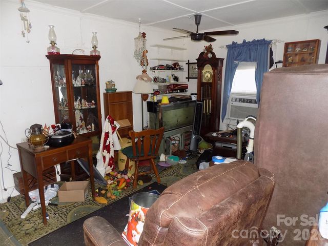 415 S Maple Street S, Dallas, NC 28034