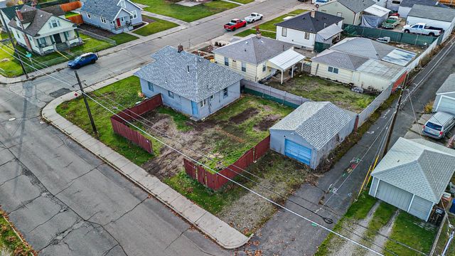 1329 E Gordon Ave, Spokane, WA 99207