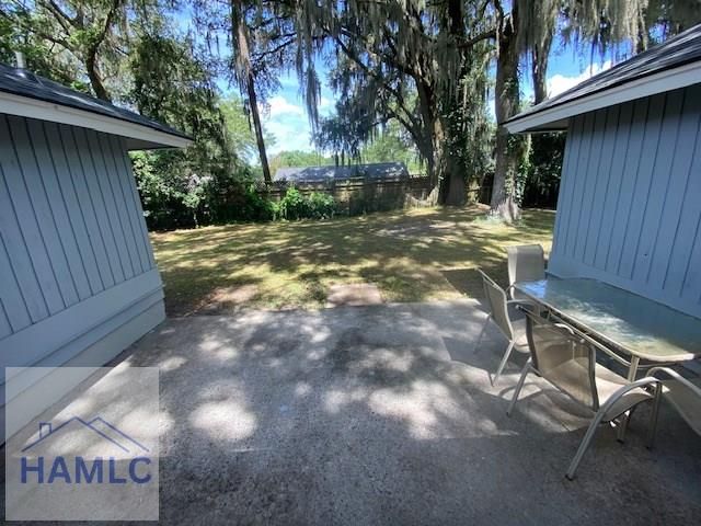 300 Robinson Loop, Richmond Hill, GA 31324