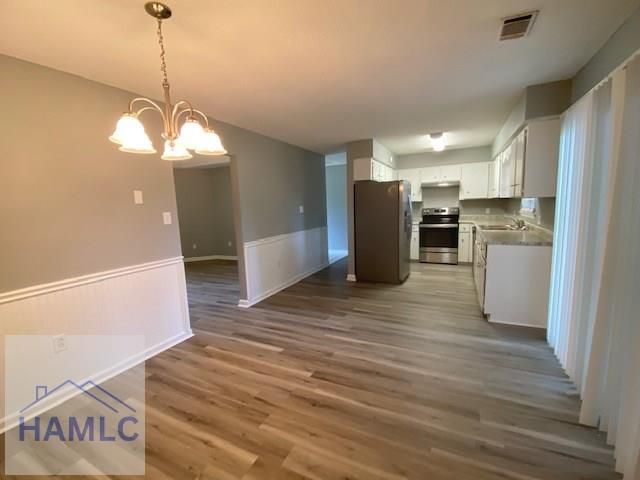 300 Robinson Loop, Richmond Hill, GA 31324