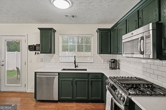321 Windcroft Lane NW, Acworth, GA 30101