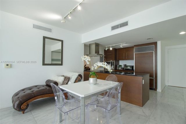 495 Brickell Ave 3803, Miami, FL 33131