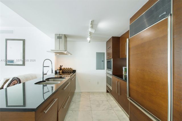 495 Brickell Ave 3803, Miami, FL 33131