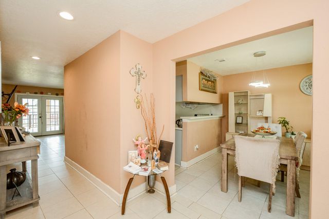 7423 Londres Drive, Houston, TX 77083