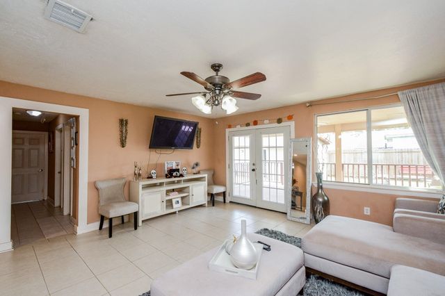 7423 Londres Drive, Houston, TX 77083