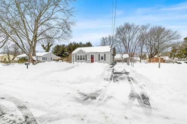 205 Payton Avenue, Warwick, RI 02889