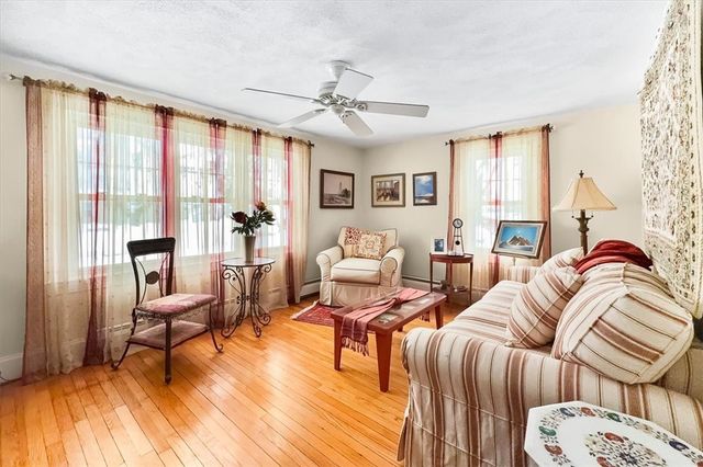 205 Payton Avenue, Warwick, RI 02889