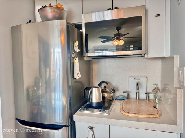 5 Tudor City Pl Apt 2135, New York City, NY 10017