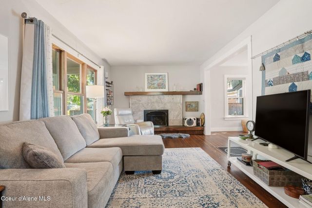 410 W MILL AVE, Coeur D'alene, ID 83814