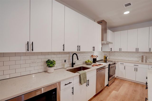 3101 Govalle Ave 113, Austin, TX 78702