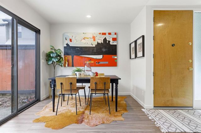 3552 Shelter Creek Dr, Napa, CA 94558