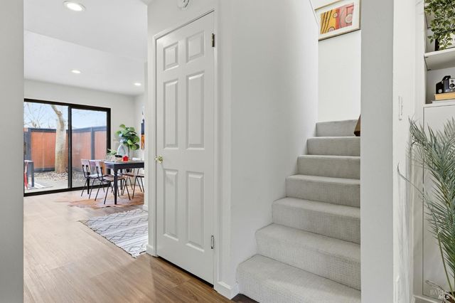 3552 Shelter Creek Dr, Napa, CA 94558