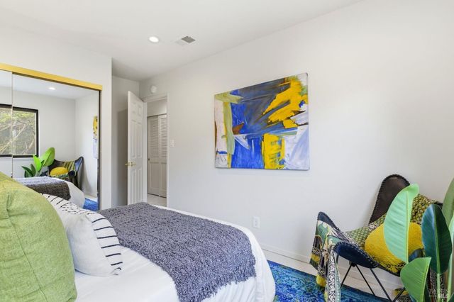 3552 Shelter Creek Dr, Napa, CA 94558