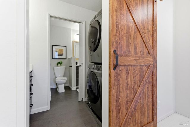 3552 Shelter Creek Dr, Napa, CA 94558