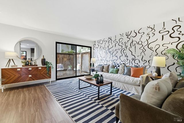 3552 Shelter Creek Dr, Napa, CA 94558