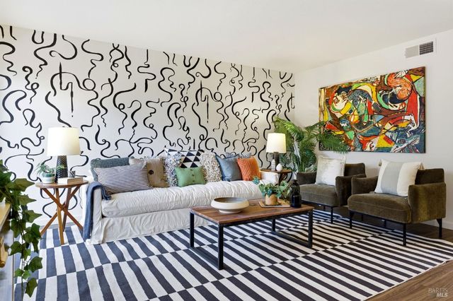 3552 Shelter Creek Dr, Napa, CA 94558