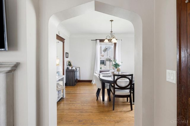 2711 Arbor Avenue, Cincinnati, OH 45209