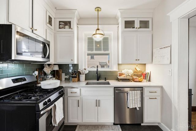 2711 Arbor Avenue, Cincinnati, OH 45209