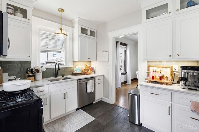 2711 Arbor Avenue, Cincinnati, OH 45209