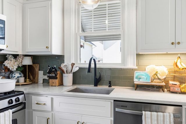 2711 Arbor Avenue, Cincinnati, OH 45209